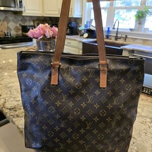 Louis Vuitton Cabas Mezzo Monogram Tote Bag